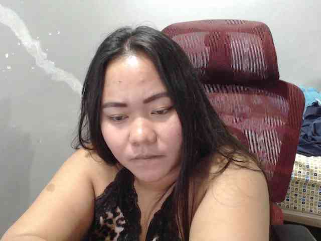 BubbleButtPinay webcam