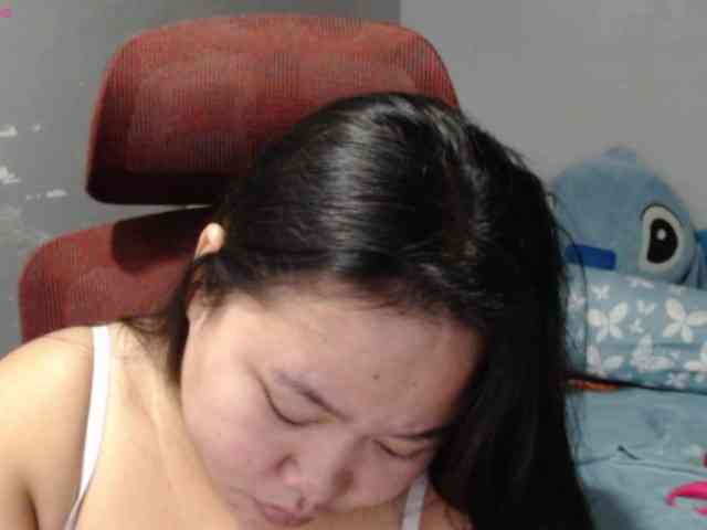 BubbleButtPinay webcam
