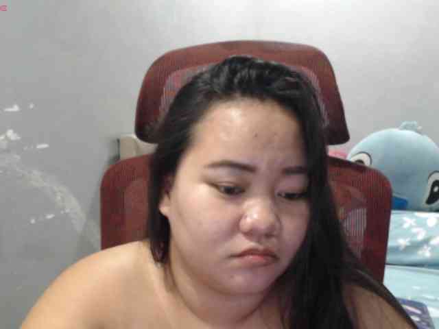 BubbleButtPinay webcam