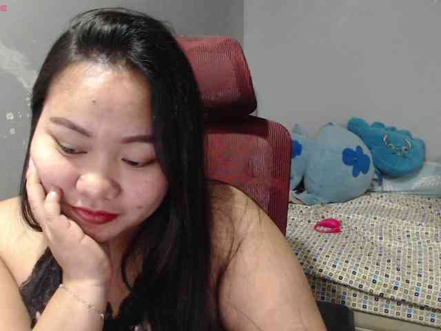 BubbleButtPinay webcam