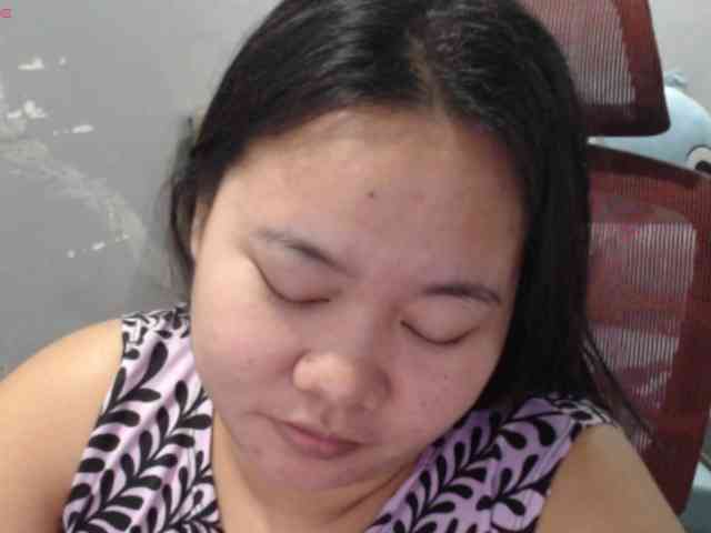 BubbleButtPinay webcam