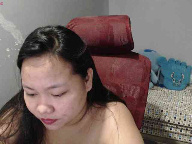 BubbleButtPinay webcam