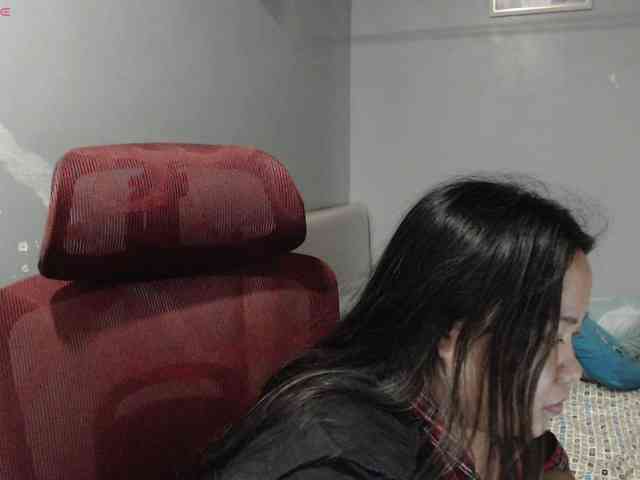 BubbleButtPinay webcam