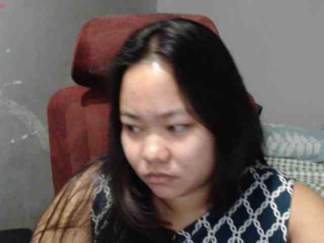 BubbleButtPinay webcam