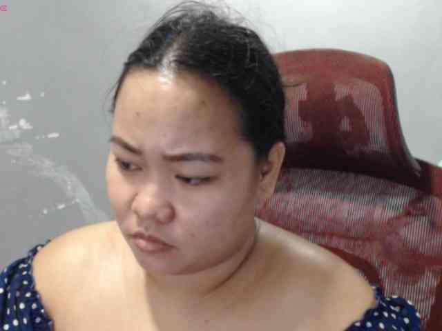 BubbleButtPinay webcam