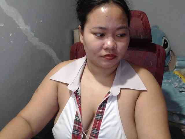 BubbleButtPinay webcam