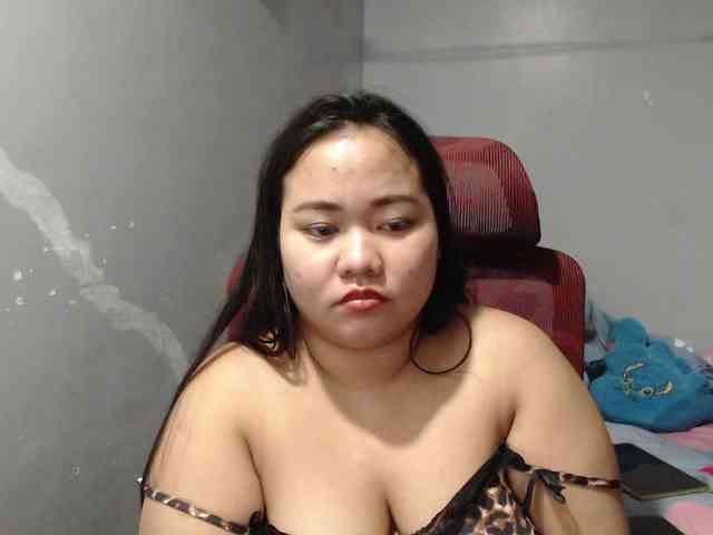 BubbleButtPinay webcam