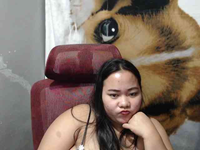BubbleButtPinay webcam
