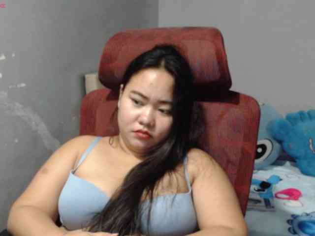 BubbleButtPinay webcam