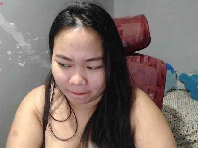 BubbleButtPinay webcam