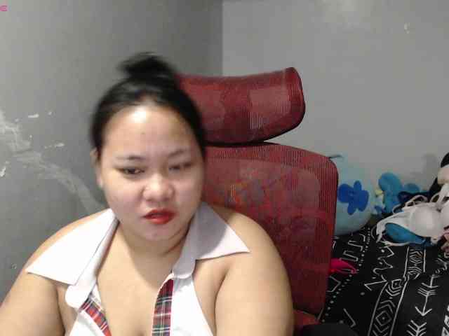 BubbleButtPinay webcam