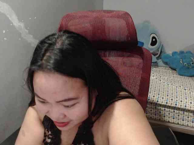 BubbleButtPinay webcam