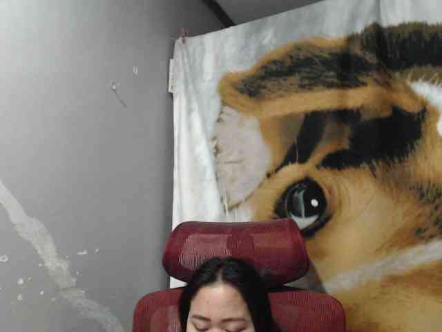 BubbleButtPinay webcam