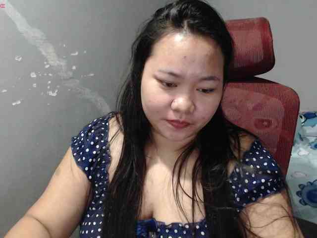 Model: BubbleButtPinay