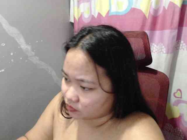 BubbleButtPinay webcam