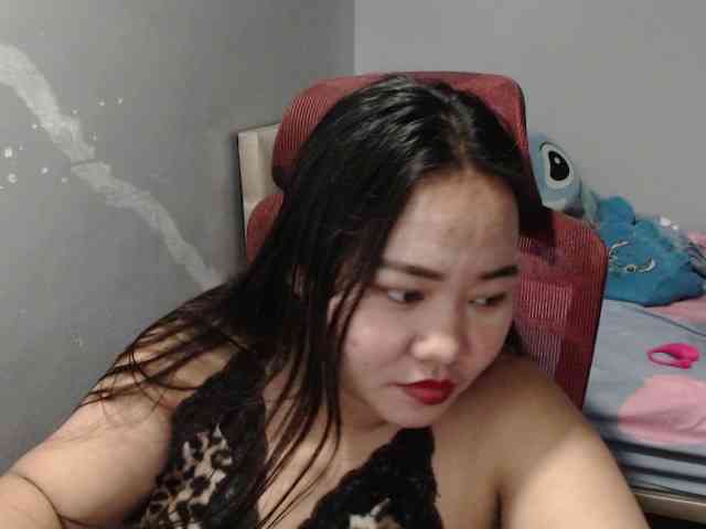 BubbleButtPinay webcam