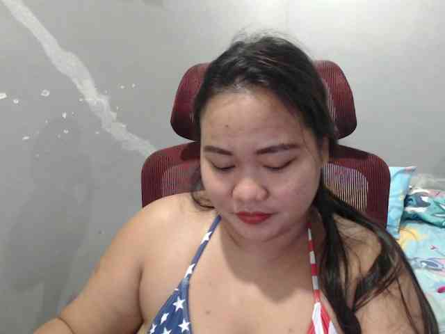 BubbleButtPinay webcam