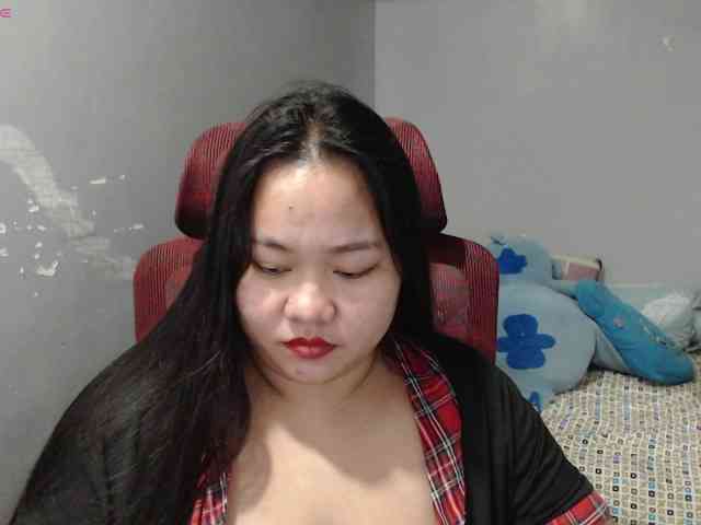 BubbleButtPinay webcam