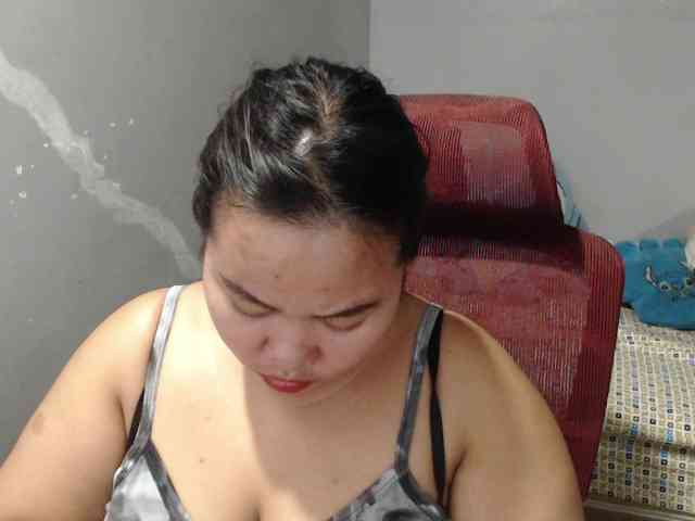 BubbleButtPinay webcam