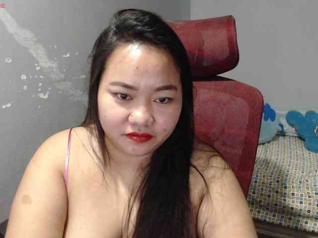 BubbleButtPinay webcam