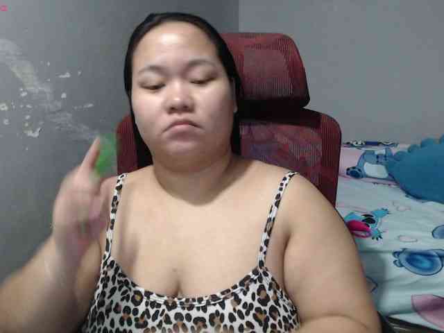 BubbleButtPinay webcam