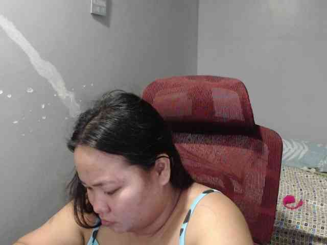 BubbleButtPinay webcam