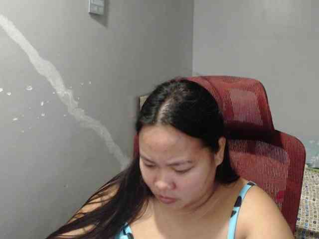 BubbleButtPinay webcam