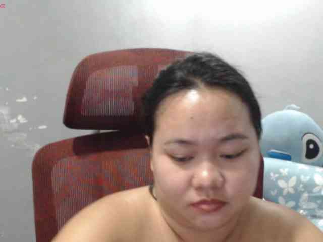 BubbleButtPinay webcam
