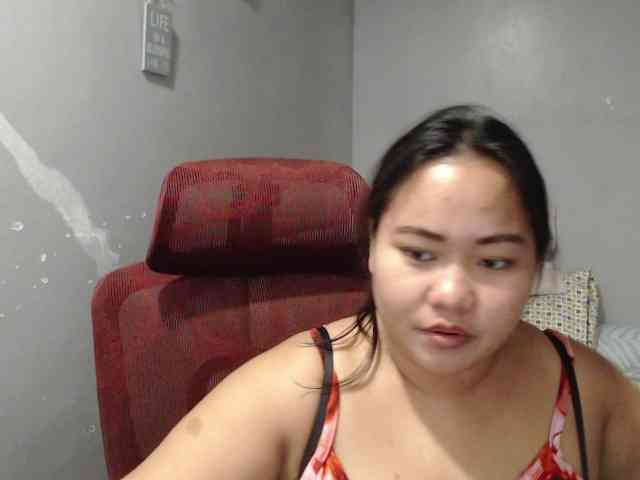 BubbleButtPinay webcam