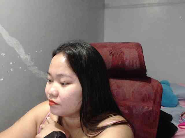BubbleButtPinay webcam