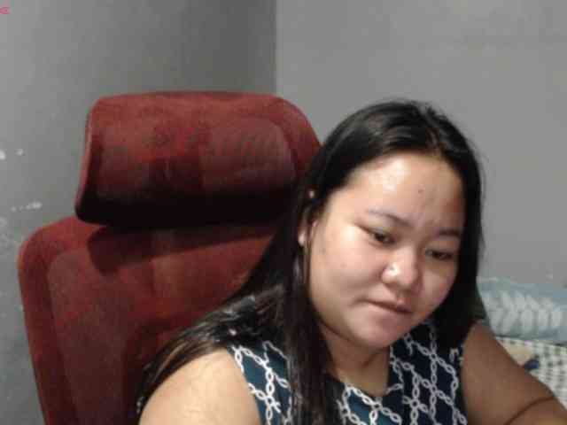 BubbleButtPinay webcam