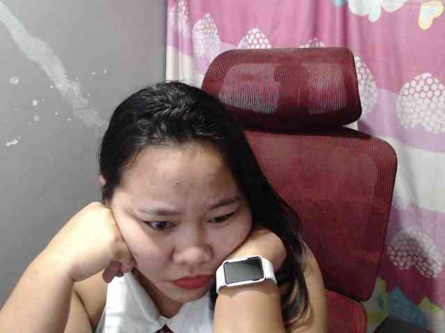 BubbleButtPinay webcam