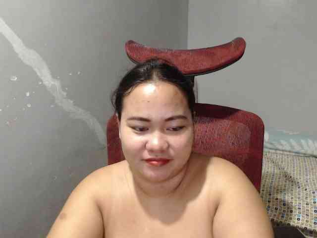 BubbleButtPinay webcam