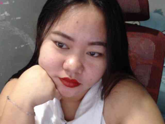 BubbleButtPinay webcam