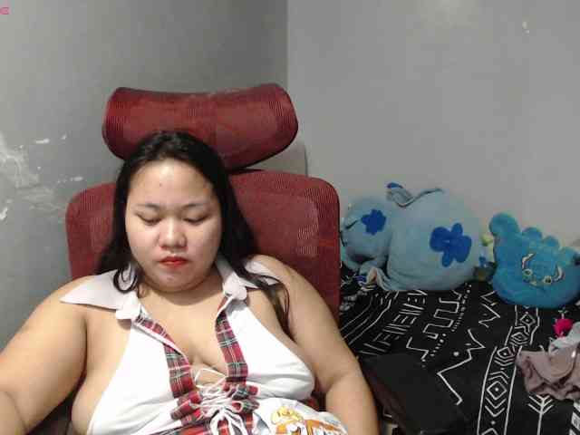 BubbleButtPinay webcam