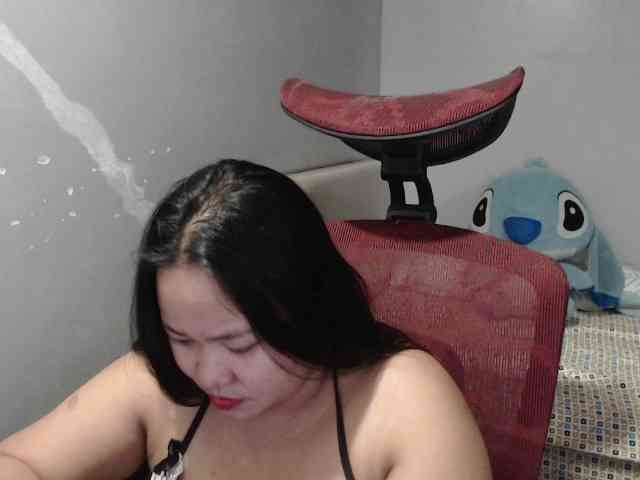 BubbleButtPinay webcam