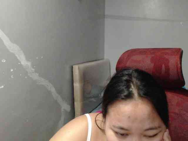 BubbleButtPinay webcam