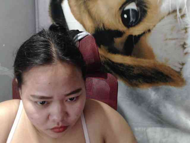 BubbleButtPinay webcam