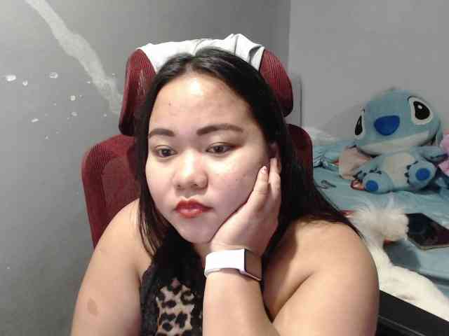 BubbleButtPinay webcam