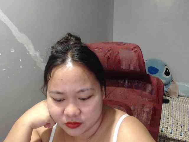 BubbleButtPinay webcam