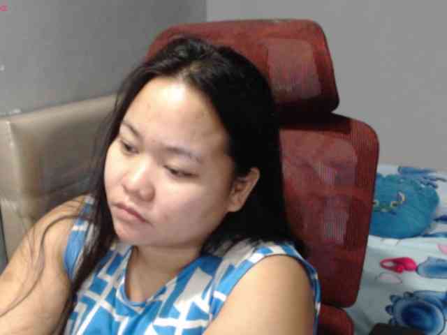 BubbleButtPinay webcam