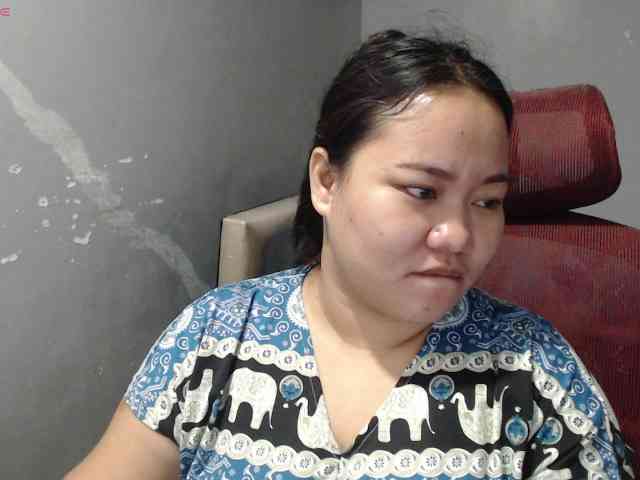 BubbleButtPinay webcam