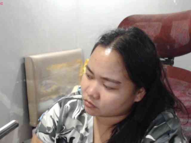 BubbleButtPinay webcam