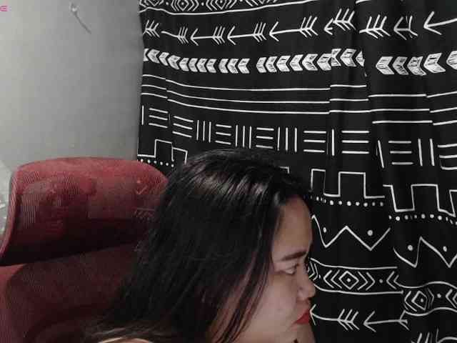 BubbleButtPinay webcam