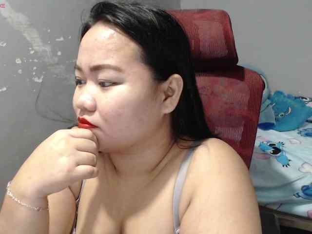 bubblebuttpinay's live room