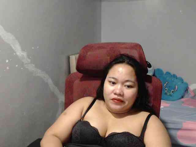 BubbleButtPinay webcam