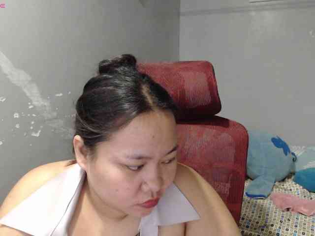 BubbleButtPinay webcam