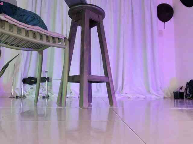 axellcollins Live Webcam on BongaCams