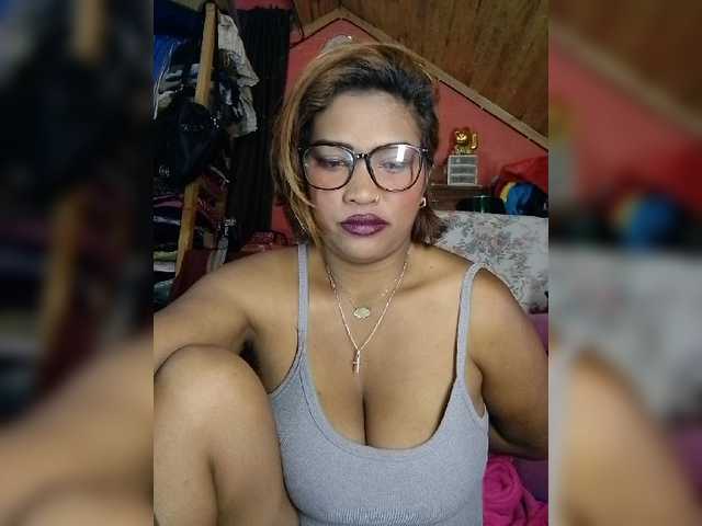 butterfly007 — live female cam