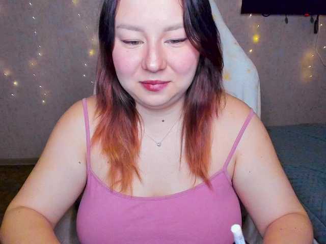 MilkaFoxy live cam preview